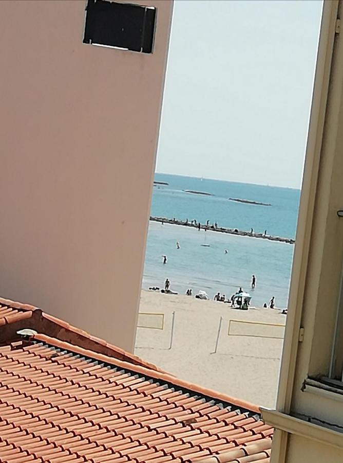 Ferienwohnung Les Pieds Dans L'Eau Le Grau-dʼAgde Exterior foto